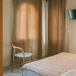 Otel Nephos *