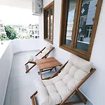 Nephos Otel *