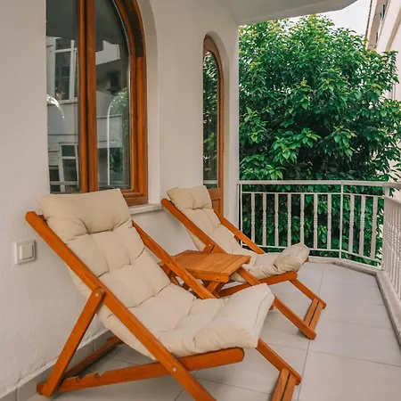 Nephos Hotell