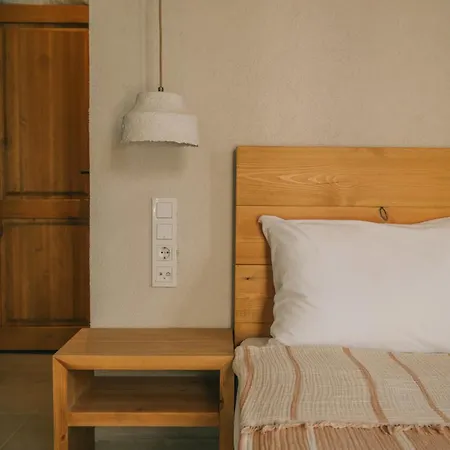 Hotel Nephos *