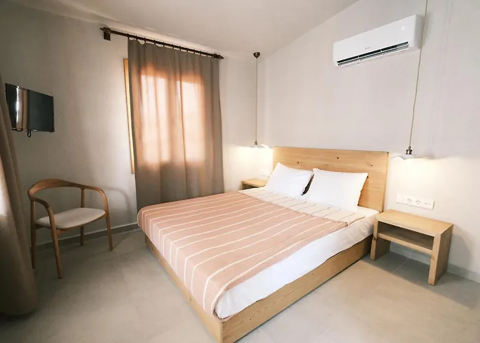 Nephos Hotel *