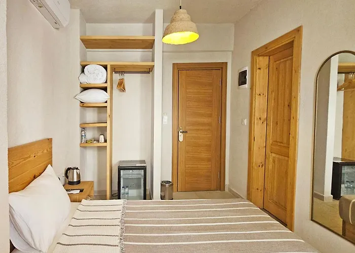 Nephos Hotel