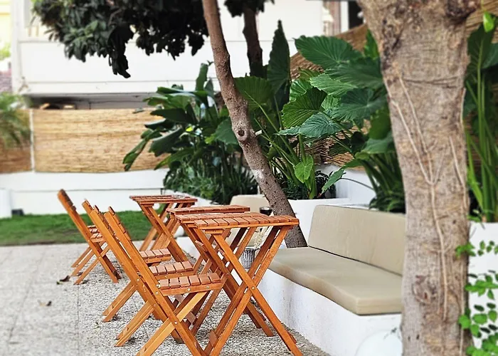 Nephos Hotel *
