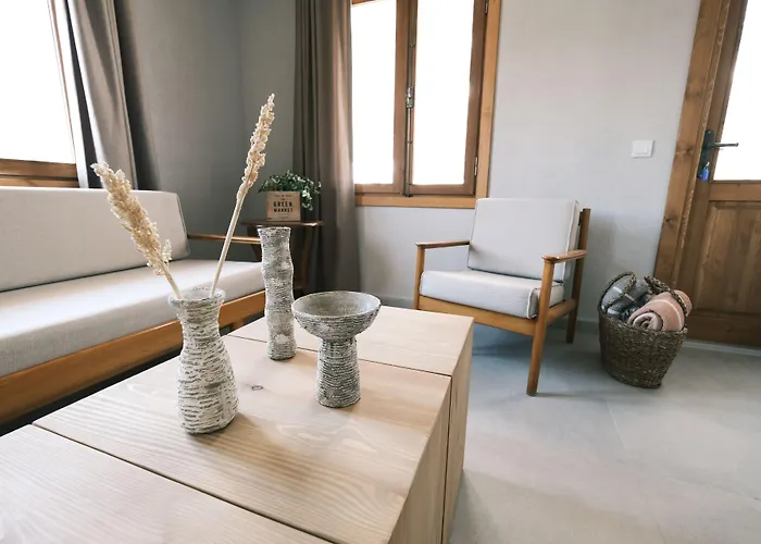 Nephos Hotel