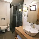Nephos Hotel