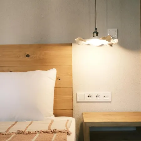 Nephos Beach Hotel *