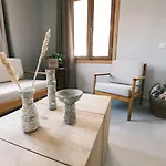 Nephos Hotel